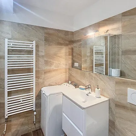 شقة Henri Camille Real Estate- Mikaela - With Terrace كان