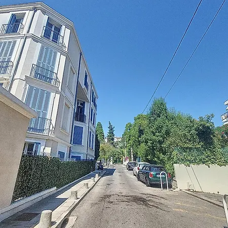 Henri Camille Real Estate- Mikaela - With Terrace